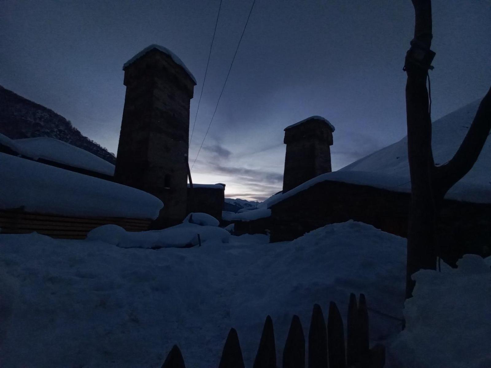 Old House Ushguli Exterior foto