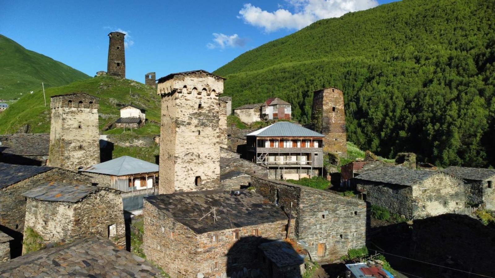 Old House Ushguli Exterior foto