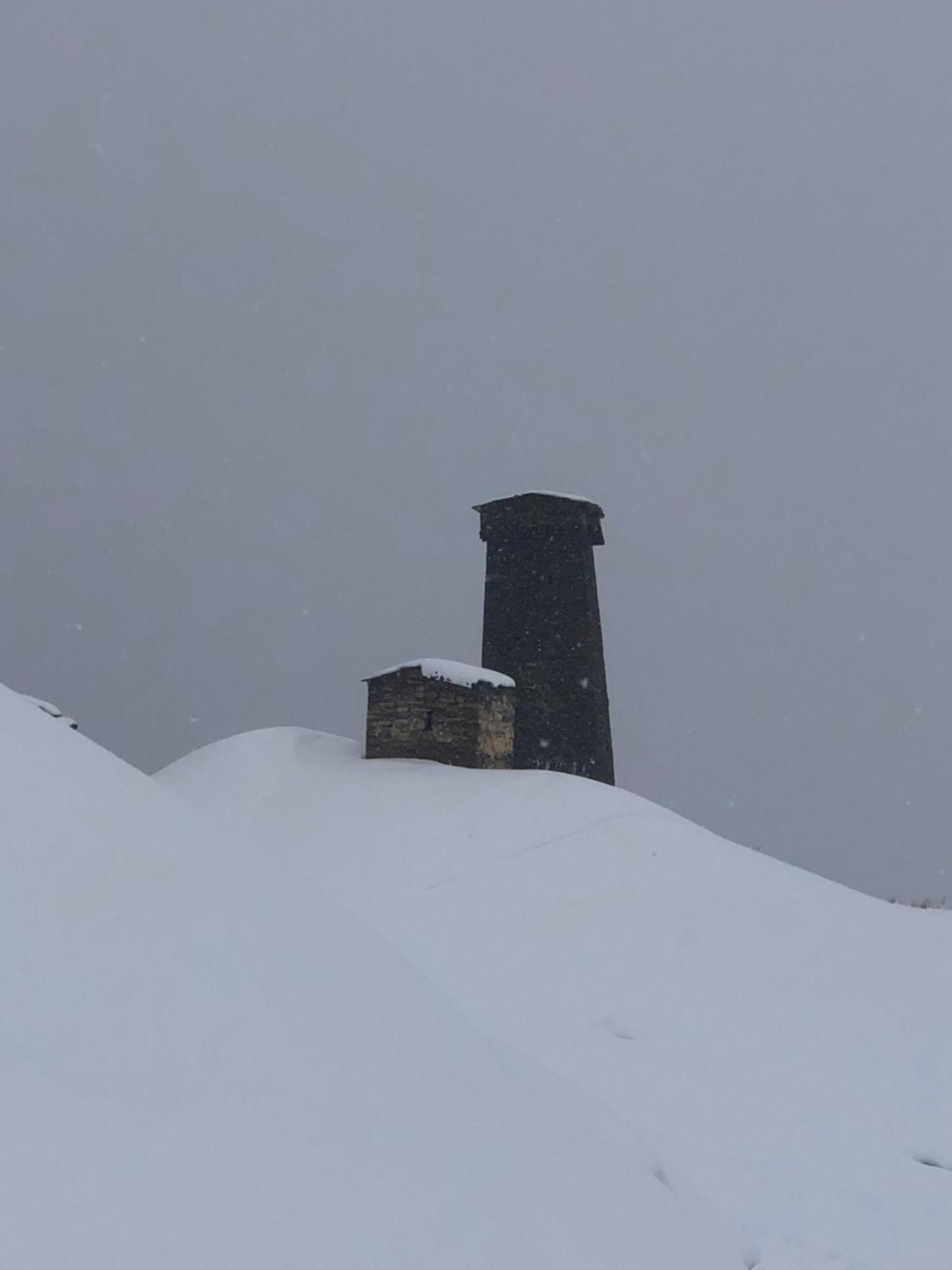Old House Ushguli Exterior foto